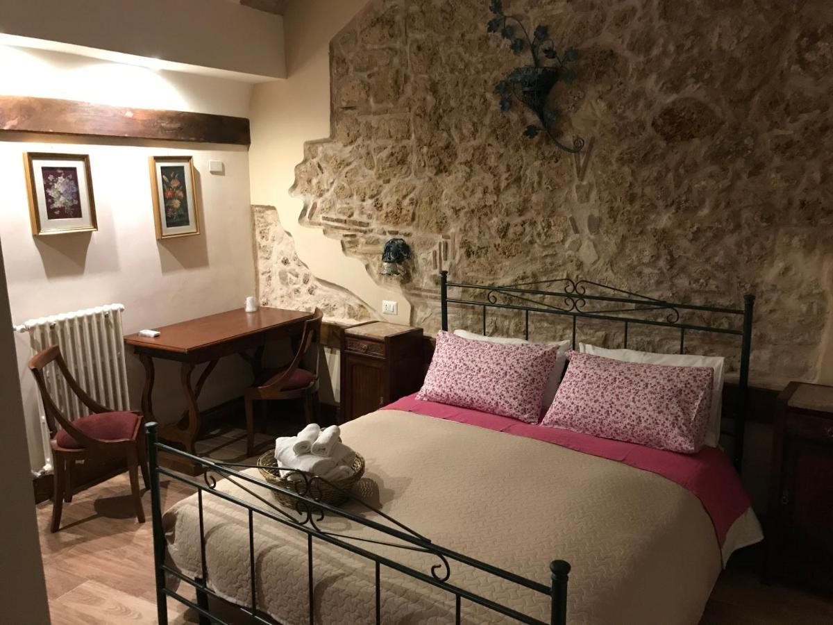 Le Prigioni Del Palazzo B&B Sora Exterior photo