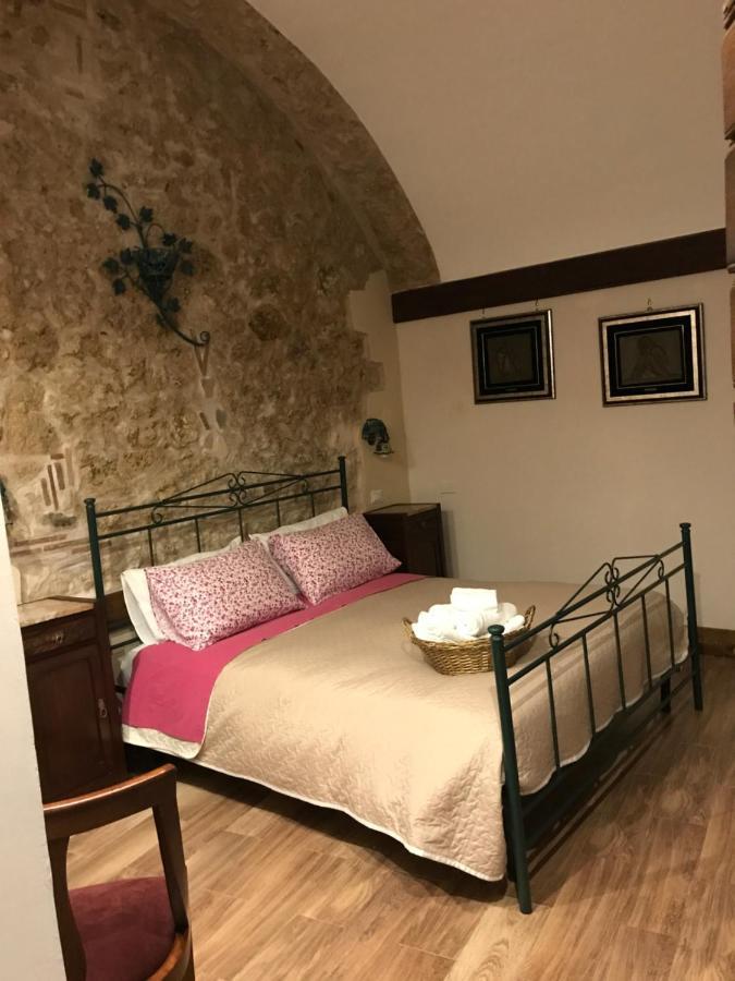 Le Prigioni Del Palazzo B&B Sora Exterior photo