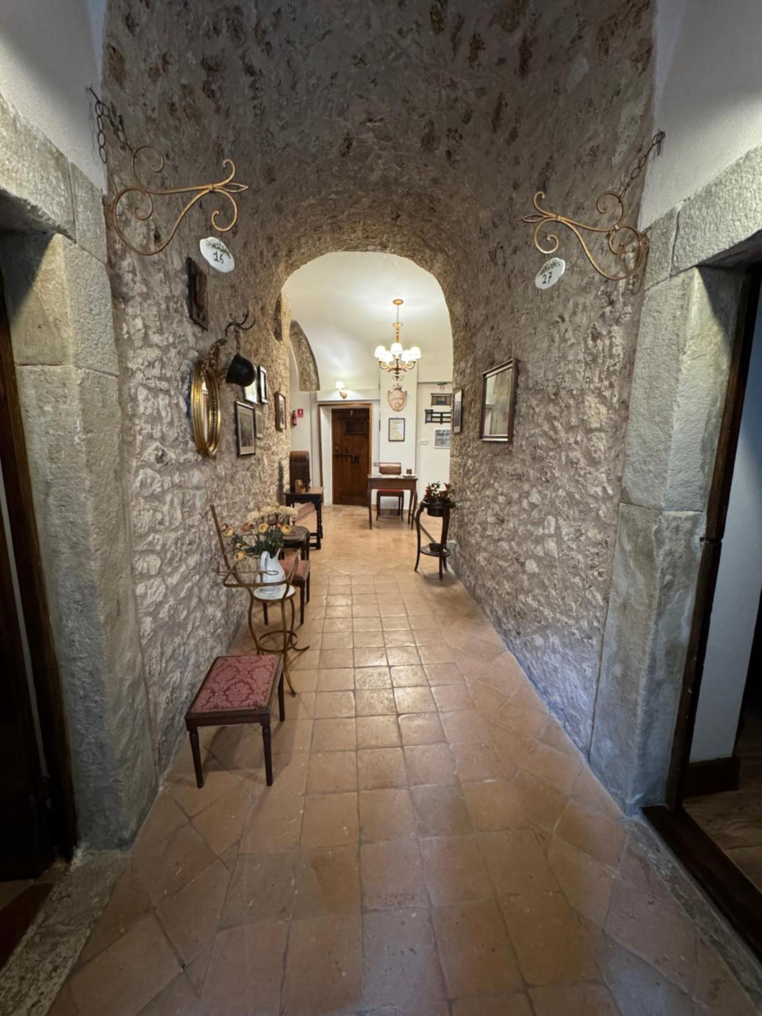 Le Prigioni Del Palazzo B&B Sora Exterior photo