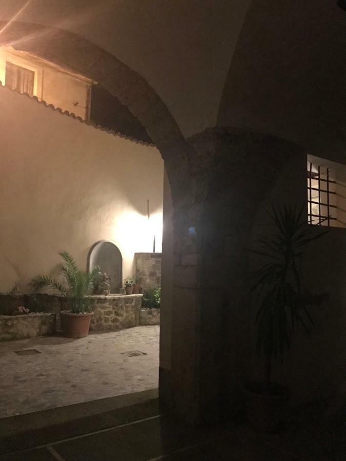 Le Prigioni Del Palazzo B&B Sora Exterior photo