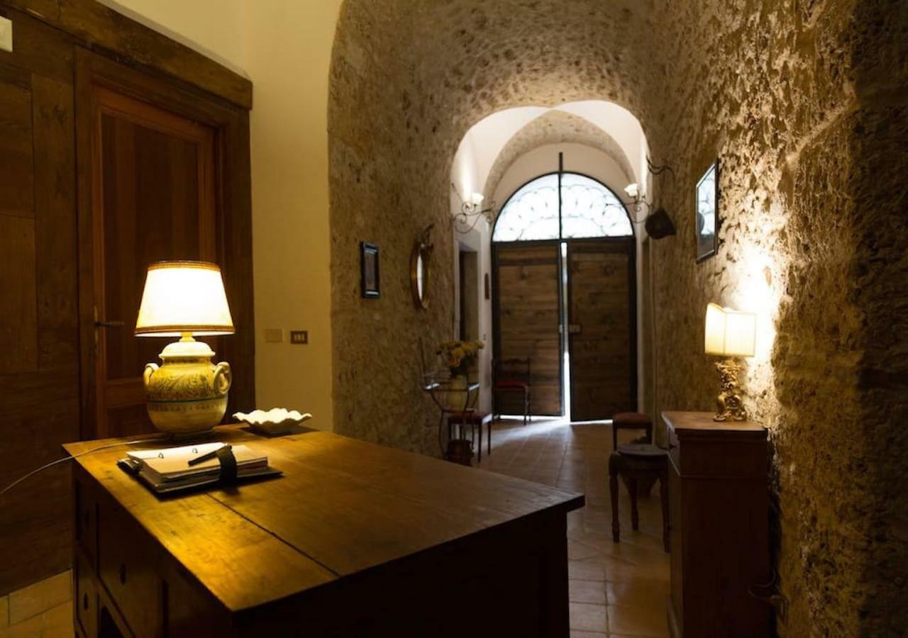 Le Prigioni Del Palazzo B&B Sora Exterior photo
